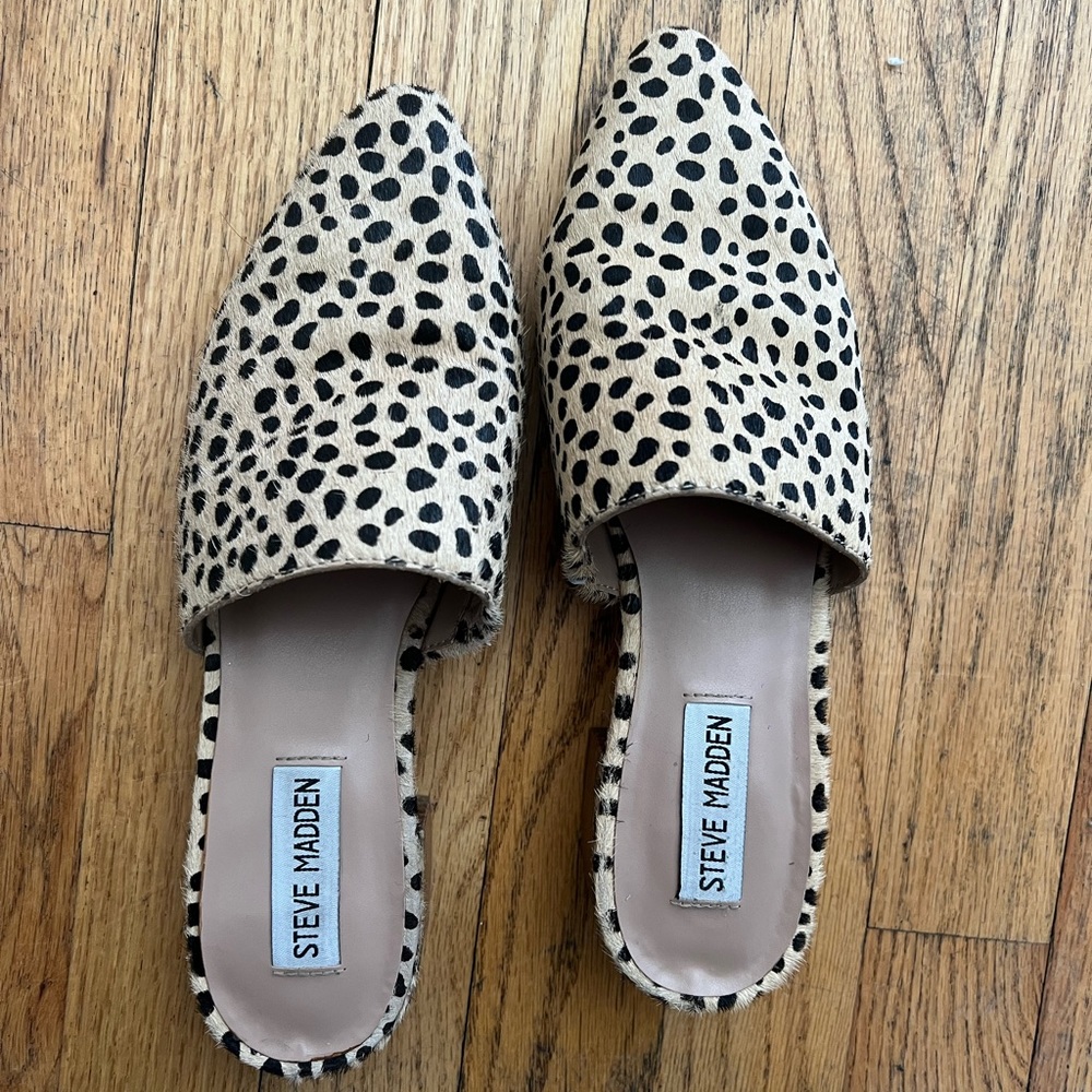 Steve Madden Black and Cream Mules